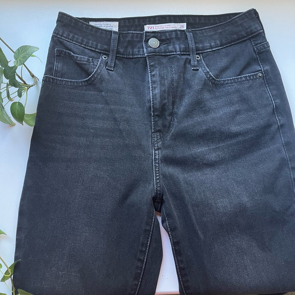 Levi’s Women's 721 High Rise Skinny Jeans - Soft Black